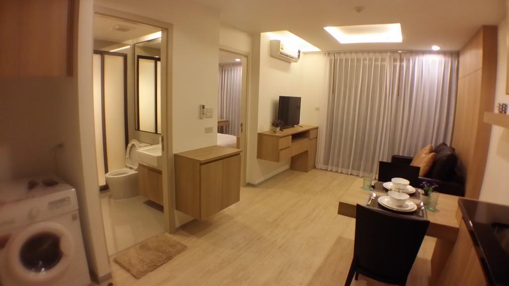 Appartement The Chezz By Patsamon à Pattaya Extérieur photo