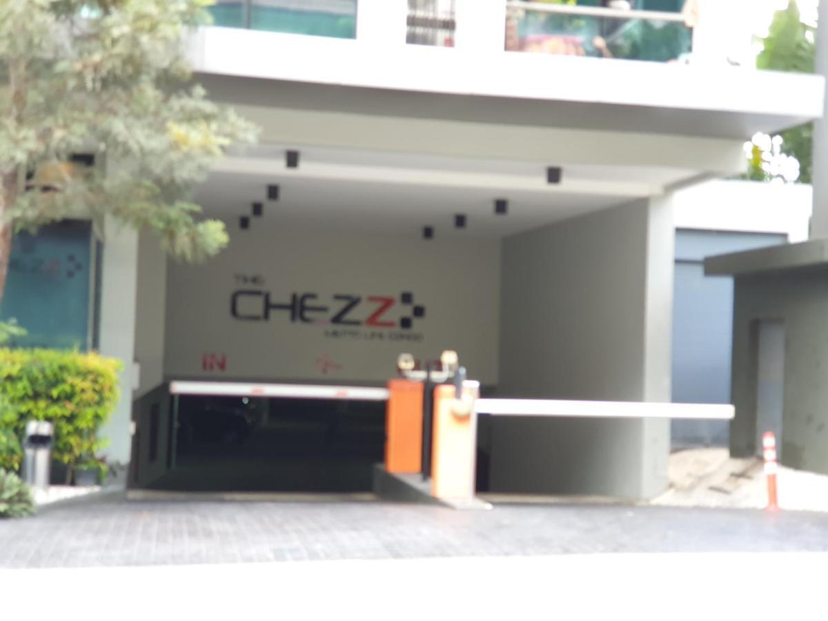 Appartement The Chezz By Patsamon à Pattaya Extérieur photo